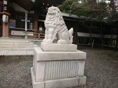 皇大神宮(烏森神社)の狛犬