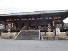 當麻寺の本殿