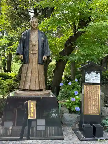 川崎大師（平間寺）の像