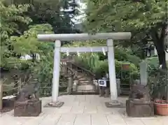 鳩森八幡神社の鳥居