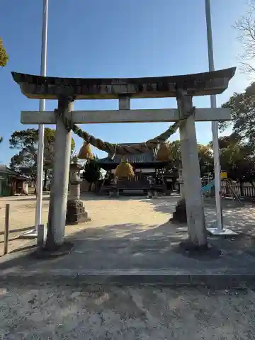 諏訪神社(今川町)の{uncategorized: "未分類", other: "その他", undefined: "問題あり", building: "その他建物", grave: "お墓", sacred_gate: "鳥居", guardian: "狛犬", statue: "像", buddha: "仏像", history: "歴史", nature: "自然", garden: "庭園", animal: "動物", pagoda: "塔", temizu: "手水舎", mountain_gate: "山門・神門", sanctuary: "本殿・本堂", subordinate: "末社・摂社", art: "芸術", scenery: "景色", jizo: "地蔵", ema: "絵馬", goshuin: "御朱印", omikuji: "おみくじ", items: "授与品その他", amulet: "お守り", goshuincho: "御朱印帳", eats: "食事", festival: "お祭り", votive_dance: "神楽", shichigosan: "七五三参", wedding: "結婚式", experience: "体験その他", initially: "初詣", around: "周辺", anti_infection: "感染症対策"}
