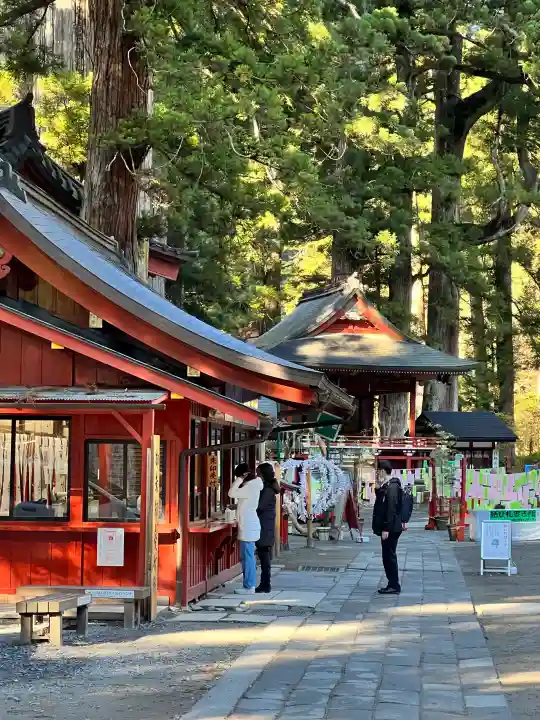 日光二荒山神社の{uncategorized: "未分類", other: "その他", undefined: "問題あり", building: "その他建物", grave: "お墓", sacred_gate: "鳥居", guardian: "狛犬", statue: "像", buddha: "仏像", history: "歴史", nature: "自然", garden: "庭園", animal: "動物", pagoda: "塔", temizu: "手水舎", mountain_gate: "山門・神門", sanctuary: "本殿・本堂", subordinate: "末社・摂社", art: "芸術", scenery: "景色", jizo: "地蔵", ema: "絵馬", goshuin: "御朱印", omikuji: "おみくじ", items: "授与品その他", amulet: "お守り", goshuincho: "御朱印帳", eats: "食事", festival: "お祭り", votive_dance: "神楽", shichigosan: "七五三参", wedding: "結婚式", experience: "体験その他", initially: "初詣", around: "周辺", anti_infection: "感染症対策"}