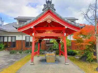三光寺(三光寺松鷹坊)の手水舎