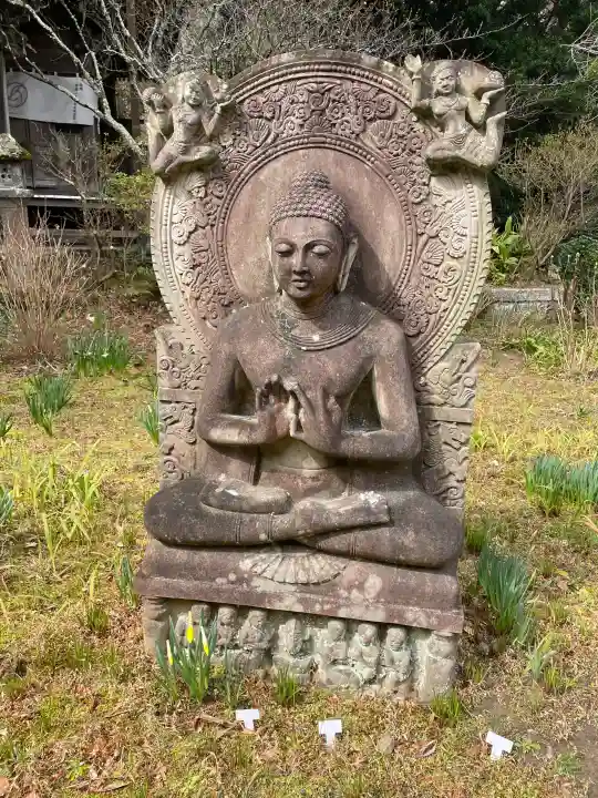 安國論寺(安国論寺)の{uncategorized: "未分類", other: "その他", undefined: "問題あり", building: "その他建物", grave: "お墓", sacred_gate: "鳥居", guardian: "狛犬", statue: "像", buddha: "仏像", history: "歴史", nature: "自然", garden: "庭園", animal: "動物", pagoda: "塔", temizu: "手水舎", mountain_gate: "山門・神門", sanctuary: "本殿・本堂", subordinate: "末社・摂社", art: "芸術", scenery: "景色", jizo: "地蔵", ema: "絵馬", goshuin: "御朱印", omikuji: "おみくじ", items: "授与品その他", amulet: "お守り", goshuincho: "御朱印帳", eats: "食事", festival: "お祭り", votive_dance: "神楽", shichigosan: "七五三参", wedding: "結婚式", experience: "体験その他", initially: "初詣", around: "周辺", anti_infection: "感染症対策"}