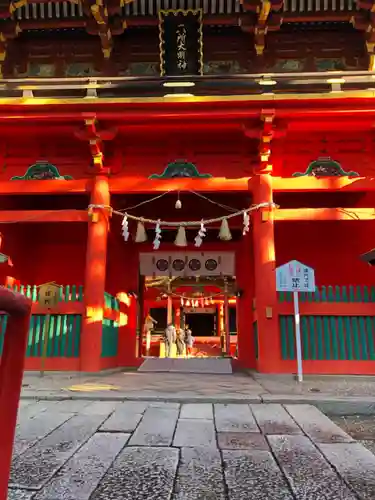 六所神社の山門・神門