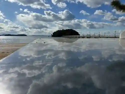 八百富神社の{uncategorized: "未分類", other: "その他", undefined: "問題あり", building: "その他建物", grave: "お墓", sacred_gate: "鳥居", guardian: "狛犬", statue: "像", buddha: "仏像", history: "歴史", nature: "自然", garden: "庭園", animal: "動物", pagoda: "塔", temizu: "手水舎", mountain_gate: "山門・神門", sanctuary: "本殿・本堂", subordinate: "末社・摂社", art: "芸術", scenery: "景色", jizo: "地蔵", ema: "絵馬", goshuin: "御朱印", omikuji: "おみくじ", items: "授与品その他", amulet: "お守り", goshuincho: "御朱印帳", eats: "食事", festival: "お祭り", votive_dance: "神楽", shichigosan: "七五三参", wedding: "結婚式", experience: "体験その他", initially: "初詣", around: "周辺", anti_infection: "感染症対策"}
