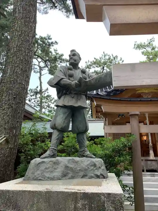安宅住吉神社の像