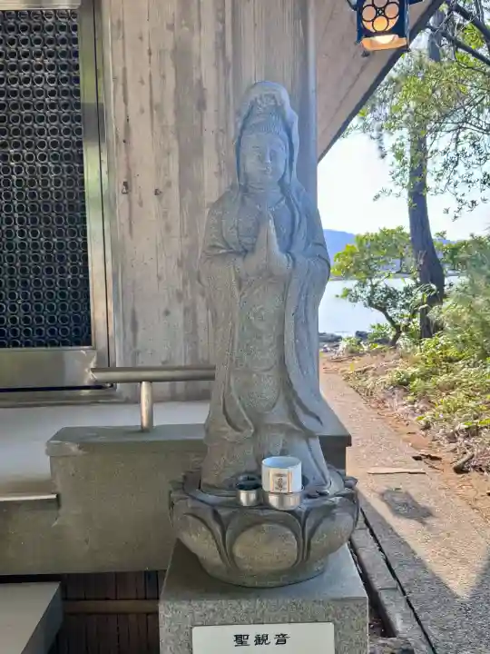 龍神社の{uncategorized: "未分類", other: "その他", undefined: "問題あり", building: "その他建物", grave: "お墓", sacred_gate: "鳥居", guardian: "狛犬", statue: "像", buddha: "仏像", history: "歴史", nature: "自然", garden: "庭園", animal: "動物", pagoda: "塔", temizu: "手水舎", mountain_gate: "山門・神門", sanctuary: "本殿・本堂", subordinate: "末社・摂社", art: "芸術", scenery: "景色", jizo: "地蔵", ema: "絵馬", goshuin: "御朱印", omikuji: "おみくじ", items: "授与品その他", amulet: "お守り", goshuincho: "御朱印帳", eats: "食事", festival: "お祭り", votive_dance: "神楽", shichigosan: "七五三参", wedding: "結婚式", experience: "体験その他", initially: "初詣", around: "周辺", anti_infection: "感染症対策"}