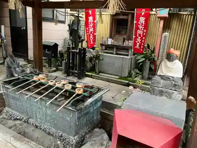 袋町お聖天　福生院の手水舎