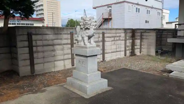 上白石神社の狛犬