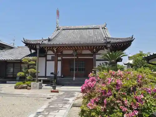 寿宝寺の本殿・本堂