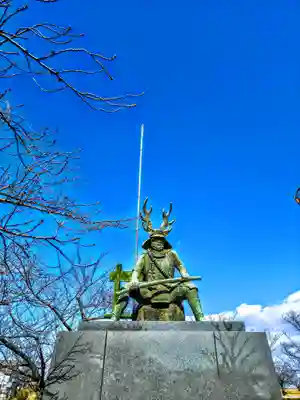 鎭國守國神社の周辺