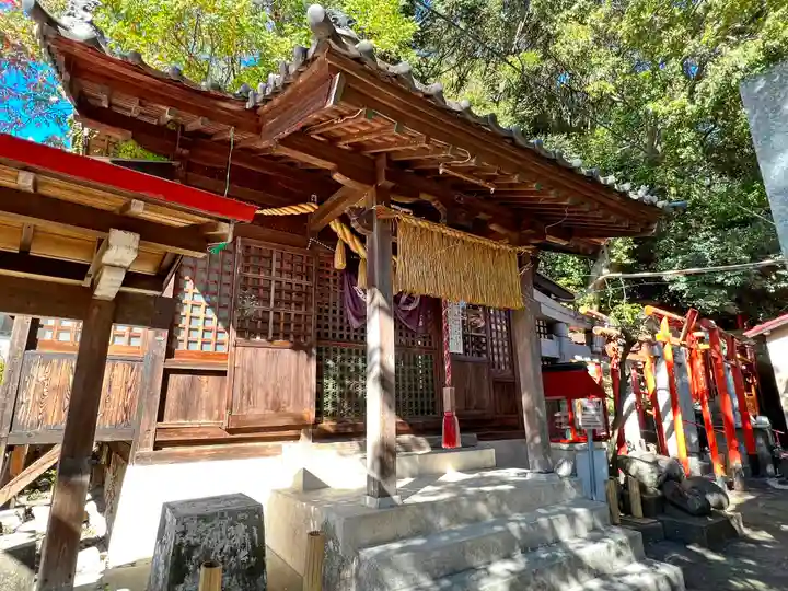 中司孫太郎稲荷神社の本殿・本堂