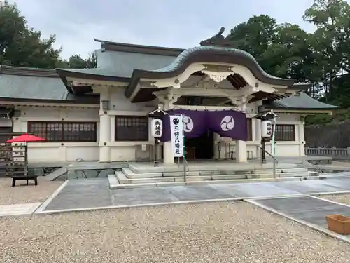 三好八幡社の本殿・本堂