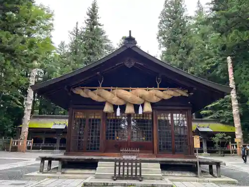 諏訪大社下社春宮の本殿・本堂