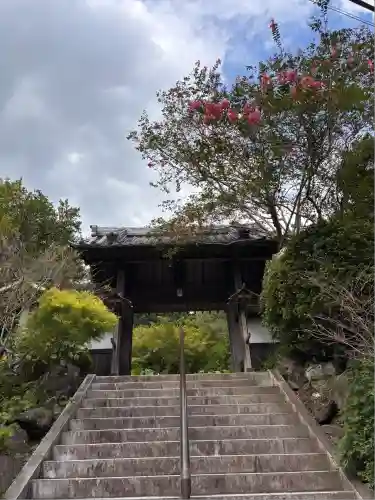 覚園寺の山門・神門