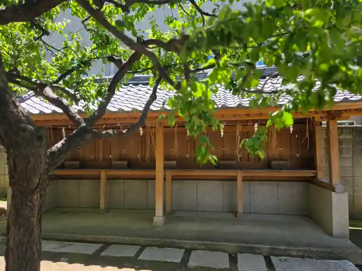 岩淵八雲神社の{uncategorized: "未分類", other: "その他", undefined: "問題あり", building: "その他建物", grave: "お墓", sacred_gate: "鳥居", guardian: "狛犬", statue: "像", buddha: "仏像", history: "歴史", nature: "自然", garden: "庭園", animal: "動物", pagoda: "塔", temizu: "手水舎", mountain_gate: "山門・神門", sanctuary: "本殿・本堂", subordinate: "末社・摂社", art: "芸術", scenery: "景色", jizo: "地蔵", ema: "絵馬", goshuin: "御朱印", omikuji: "おみくじ", items: "授与品その他", amulet: "お守り", goshuincho: "御朱印帳", eats: "食事", festival: "お祭り", votive_dance: "神楽", shichigosan: "七五三参", wedding: "結婚式", experience: "体験その他", initially: "初詣", around: "周辺", anti_infection: "感染症対策"}