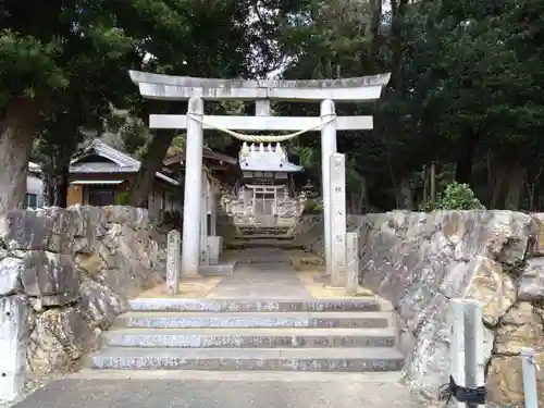 八幡社の鳥居