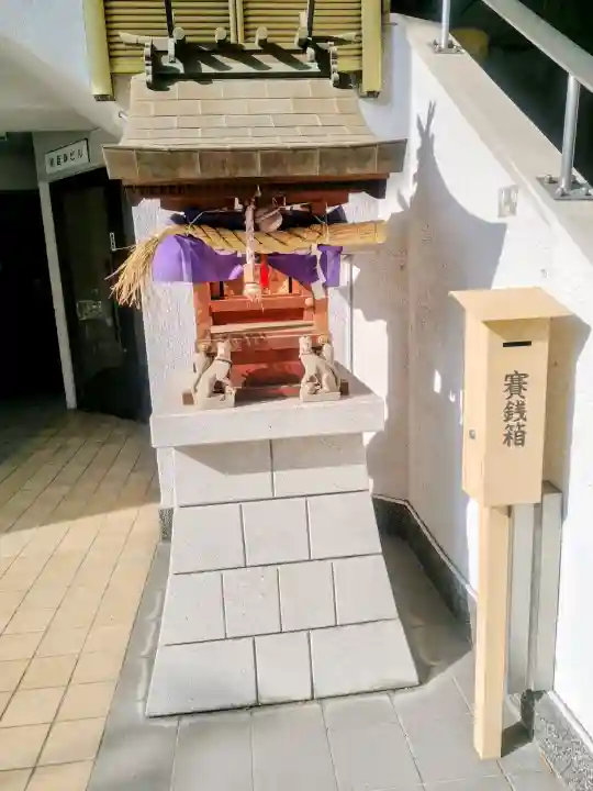 初音森神社の{uncategorized: "未分類", other: "その他", undefined: "問題あり", building: "その他建物", grave: "お墓", sacred_gate: "鳥居", guardian: "狛犬", statue: "像", buddha: "仏像", history: "歴史", nature: "自然", garden: "庭園", animal: "動物", pagoda: "塔", temizu: "手水舎", mountain_gate: "山門・神門", sanctuary: "本殿・本堂", subordinate: "末社・摂社", art: "芸術", scenery: "景色", jizo: "地蔵", ema: "絵馬", goshuin: "御朱印", omikuji: "おみくじ", items: "授与品その他", amulet: "お守り", goshuincho: "御朱印帳", eats: "食事", festival: "お祭り", votive_dance: "神楽", shichigosan: "七五三参", wedding: "結婚式", experience: "体験その他", initially: "初詣", around: "周辺", anti_infection: "感染症対策"}