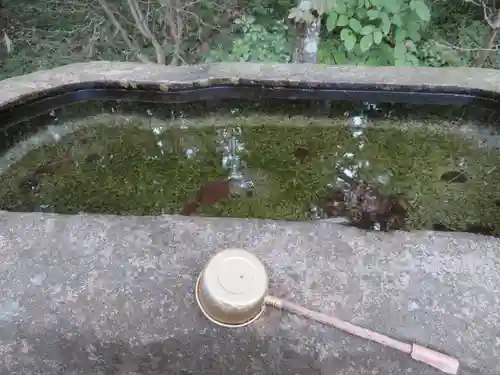 冨士山小御嶽神社里宮の手水舎