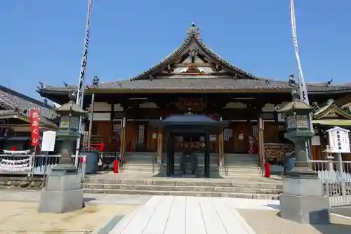 秋葉山圓通寺の本殿・本堂