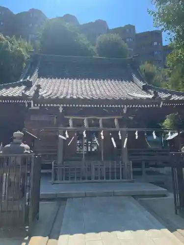 杉田八幡神社（杉田八幡宮）の{uncategorized: "未分類", other: "その他", undefined: "問題あり", building: "その他建物", grave: "お墓", sacred_gate: "鳥居", guardian: "狛犬", statue: "像", buddha: "仏像", history: "歴史", nature: "自然", garden: "庭園", animal: "動物", pagoda: "塔", temizu: "手水舎", mountain_gate: "山門・神門", sanctuary: "本殿・本堂", subordinate: "末社・摂社", art: "芸術", scenery: "景色", jizo: "地蔵", ema: "絵馬", goshuin: "御朱印", omikuji: "おみくじ", items: "授与品その他", amulet: "お守り", goshuincho: "御朱印帳", eats: "食事", festival: "お祭り", votive_dance: "神楽", shichigosan: "七五三参", wedding: "結婚式", experience: "体験その他", initially: "初詣", around: "周辺", anti_infection: "感染症対策"}