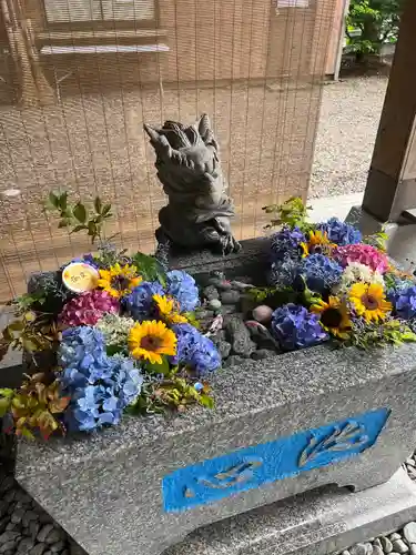 滑川神社 - 仕事と子どもの守り神の手水