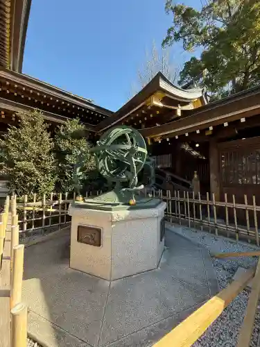 寒川神社の{uncategorized: "未分類", other: "その他", undefined: "問題あり", building: "その他建物", grave: "お墓", sacred_gate: "鳥居", guardian: "狛犬", statue: "像", buddha: "仏像", history: "歴史", nature: "自然", garden: "庭園", animal: "動物", pagoda: "塔", temizu: "手水舎", mountain_gate: "山門・神門", sanctuary: "本殿・本堂", subordinate: "末社・摂社", art: "芸術", scenery: "景色", jizo: "地蔵", ema: "絵馬", goshuin: "御朱印", omikuji: "おみくじ", items: "授与品その他", amulet: "お守り", goshuincho: "御朱印帳", eats: "食事", festival: "お祭り", votive_dance: "神楽", shichigosan: "七五三参", wedding: "結婚式", experience: "体験その他", initially: "初詣", around: "周辺", anti_infection: "感染症対策"}