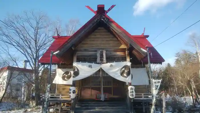 川湯神社の本殿