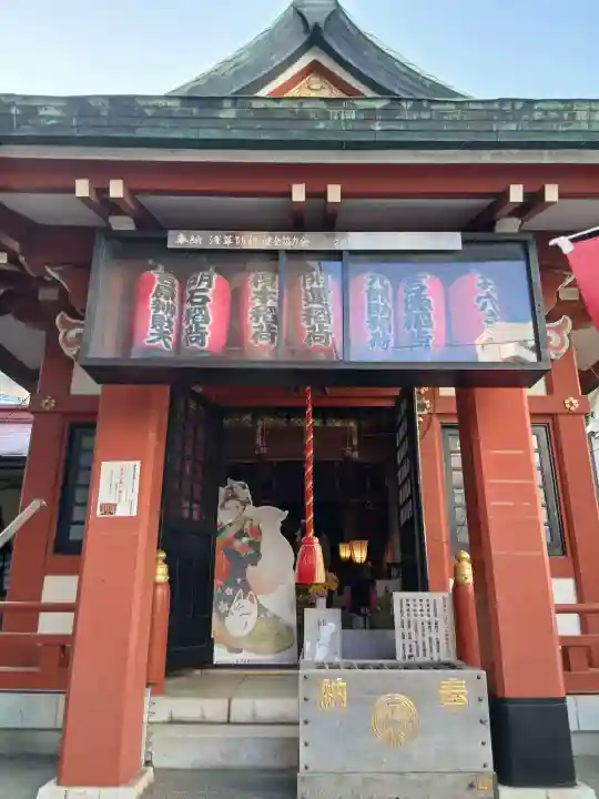 吉原神社の{uncategorized: "未分類", other: "その他", undefined: "問題あり", building: "その他建物", grave: "お墓", sacred_gate: "鳥居", guardian: "狛犬", statue: "像", buddha: "仏像", history: "歴史", nature: "自然", garden: "庭園", animal: "動物", pagoda: "塔", temizu: "手水舎", mountain_gate: "山門・神門", sanctuary: "本殿・本堂", subordinate: "末社・摂社", art: "芸術", scenery: "景色", jizo: "地蔵", ema: "絵馬", goshuin: "御朱印", omikuji: "おみくじ", items: "授与品その他", amulet: "お守り", goshuincho: "御朱印帳", eats: "食事", festival: "お祭り", votive_dance: "神楽", shichigosan: "七五三参", wedding: "結婚式", experience: "体験その他", initially: "初詣", around: "周辺", anti_infection: "感染症対策"}