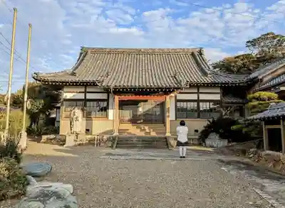 瑪瑙寺の本殿・本堂