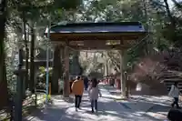 高尾山薬王院の山門・神門