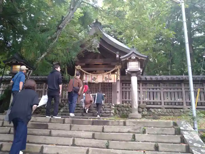 諏訪大社上社前宮(長野県)