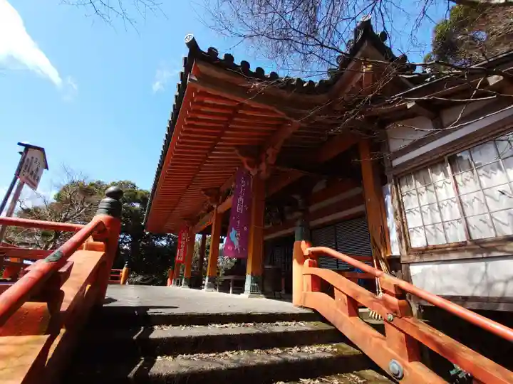 大崎寺の本殿・本堂