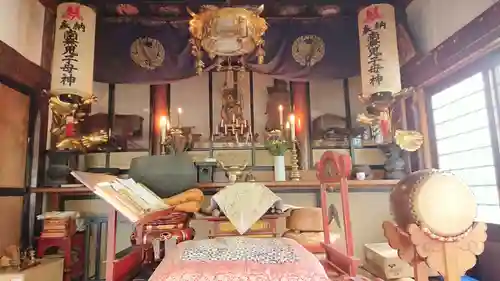 本郷寺の本殿