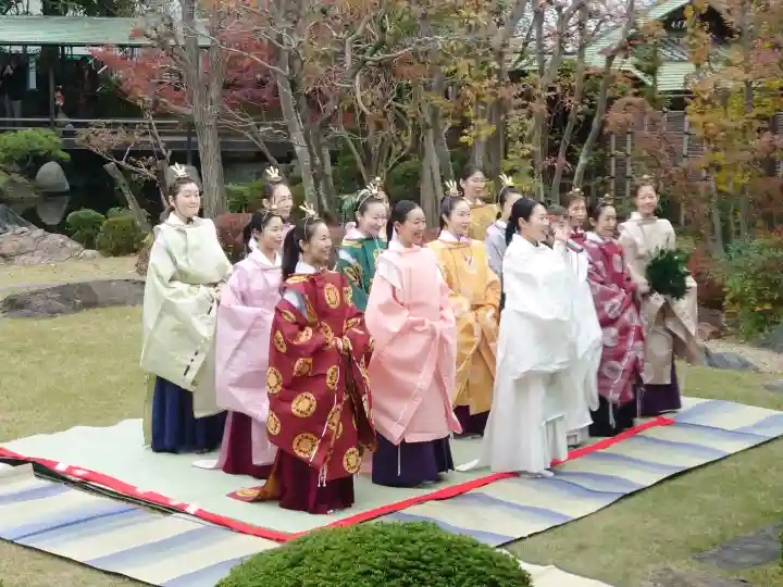 題経寺(柴又帝釈天)の{uncategorized: "未分類", other: "その他", undefined: "問題あり", building: "その他建物", grave: "お墓", sacred_gate: "鳥居", guardian: "狛犬", statue: "像", buddha: "仏像", history: "歴史", nature: "自然", garden: "庭園", animal: "動物", pagoda: "塔", temizu: "手水舎", mountain_gate: "山門・神門", sanctuary: "本殿・本堂", subordinate: "末社・摂社", art: "芸術", scenery: "景色", jizo: "地蔵", ema: "絵馬", goshuin: "御朱印", omikuji: "おみくじ", items: "授与品その他", amulet: "お守り", goshuincho: "御朱印帳", eats: "食事", festival: "お祭り", votive_dance: "神楽", shichigosan: "七五三参", wedding: "結婚式", experience: "体験その他", initially: "初詣", around: "周辺", anti_infection: "感染症対策"}