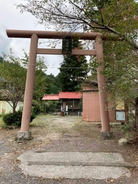 諏訪神社の鳥居