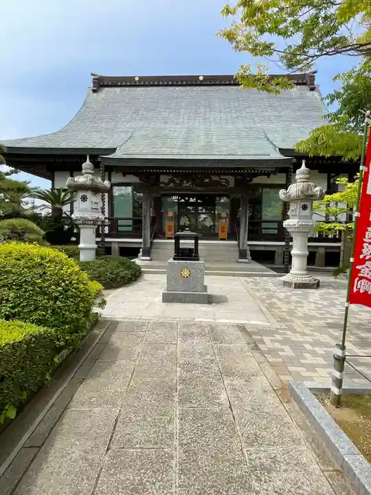 威徳寺の本殿・本堂