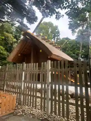 伊勢山皇大神宮の{uncategorized: "未分類", other: "その他", undefined: "問題あり", building: "その他建物", grave: "お墓", sacred_gate: "鳥居", guardian: "狛犬", statue: "像", buddha: "仏像", history: "歴史", nature: "自然", garden: "庭園", animal: "動物", pagoda: "塔", temizu: "手水舎", mountain_gate: "山門・神門", sanctuary: "本殿・本堂", subordinate: "末社・摂社", art: "芸術", scenery: "景色", jizo: "地蔵", ema: "絵馬", goshuin: "御朱印", omikuji: "おみくじ", items: "授与品その他", amulet: "お守り", goshuincho: "御朱印帳", eats: "食事", festival: "お祭り", votive_dance: "神楽", shichigosan: "七五三参", wedding: "結婚式", experience: "体験その他", initially: "初詣", around: "周辺", anti_infection: "感染症対策"}