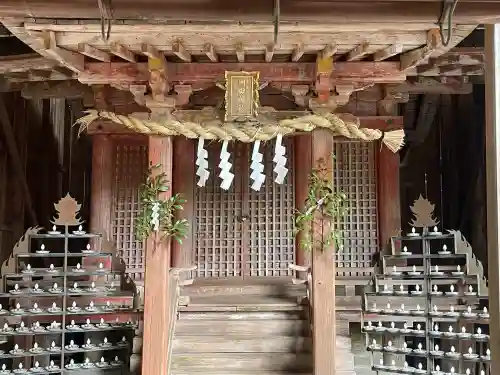 川田神社の{uncategorized: "未分類", other: "その他", undefined: "問題あり", building: "その他建物", grave: "お墓", sacred_gate: "鳥居", guardian: "狛犬", statue: "像", buddha: "仏像", history: "歴史", nature: "自然", garden: "庭園", animal: "動物", pagoda: "塔", temizu: "手水舎", mountain_gate: "山門・神門", sanctuary: "本殿・本堂", subordinate: "末社・摂社", art: "芸術", scenery: "景色", jizo: "地蔵", ema: "絵馬", goshuin: "御朱印", omikuji: "おみくじ", items: "授与品その他", amulet: "お守り", goshuincho: "御朱印帳", eats: "食事", festival: "お祭り", votive_dance: "神楽", shichigosan: "七五三参", wedding: "結婚式", experience: "体験その他", initially: "初詣", around: "周辺", anti_infection: "感染症対策"}