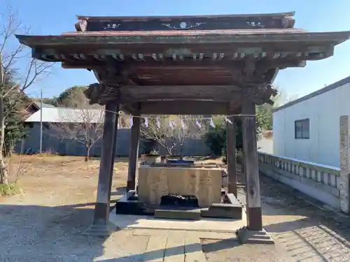 古尾谷八幡神社の手水