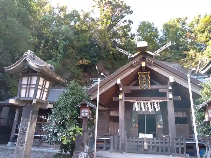新羽杉山神社の本殿・本堂