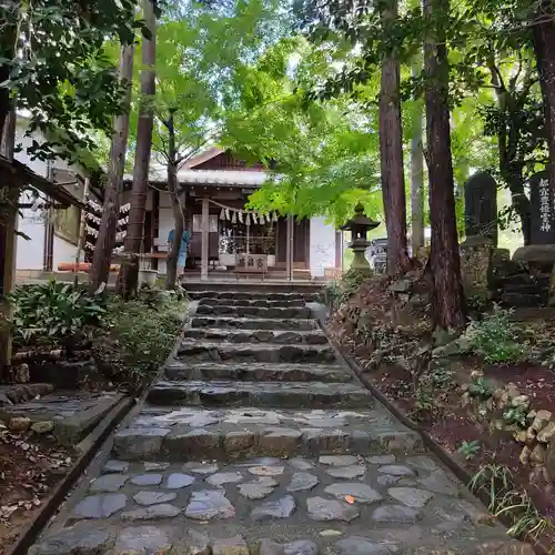 玉野御嶽神社の本殿・本堂