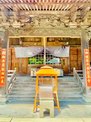 金泉寺の本殿・本堂