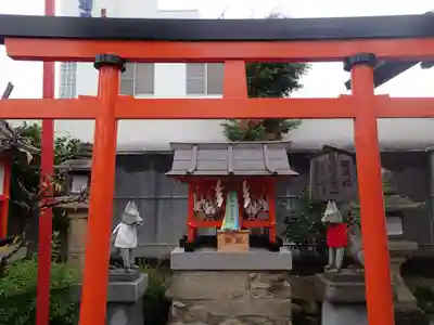 崇道天皇社の末社・摂社