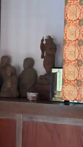 延命寺の{uncategorized: "未分類", other: "その他", undefined: "問題あり", building: "その他建物", grave: "お墓", sacred_gate: "鳥居", guardian: "狛犬", statue: "像", buddha: "仏像", history: "歴史", nature: "自然", garden: "庭園", animal: "動物", pagoda: "塔", temizu: "手水舎", mountain_gate: "山門・神門", sanctuary: "本殿・本堂", subordinate: "末社・摂社", art: "芸術", scenery: "景色", jizo: "地蔵", ema: "絵馬", goshuin: "御朱印", omikuji: "おみくじ", items: "授与品その他", amulet: "お守り", goshuincho: "御朱印帳", eats: "食事", festival: "お祭り", votive_dance: "神楽", shichigosan: "七五三参", wedding: "結婚式", experience: "体験その他", initially: "初詣", around: "周辺", anti_infection: "感染症対策"}