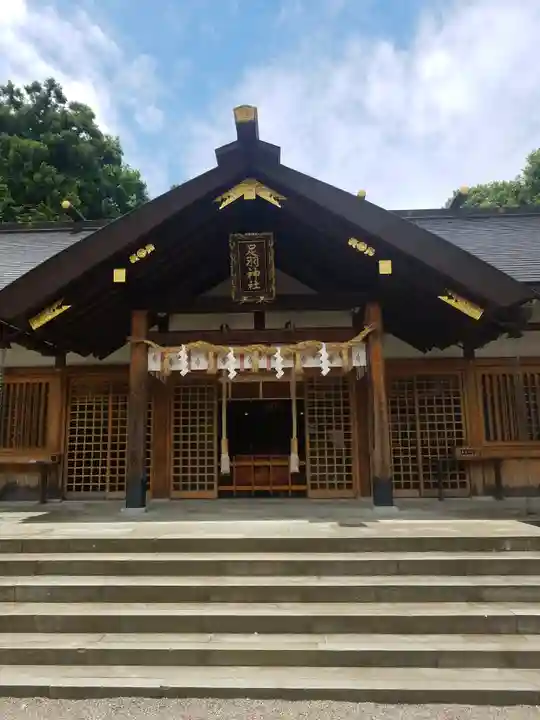 毛谷黒龍神社の本殿・本堂