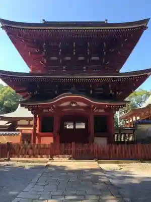 薦神社の山門・神門