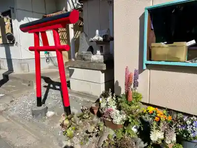 猿田彦大神･稲荷社の{uncategorized: "未分類", other: "その他", undefined: "問題あり", building: "その他建物", grave: "お墓", sacred_gate: "鳥居", guardian: "狛犬", statue: "像", buddha: "仏像", history: "歴史", nature: "自然", garden: "庭園", animal: "動物", pagoda: "塔", temizu: "手水舎", mountain_gate: "山門・神門", sanctuary: "本殿・本堂", subordinate: "末社・摂社", art: "芸術", scenery: "景色", jizo: "地蔵", ema: "絵馬", goshuin: "御朱印", omikuji: "おみくじ", items: "授与品その他", amulet: "お守り", goshuincho: "御朱印帳", eats: "食事", festival: "お祭り", votive_dance: "神楽", shichigosan: "七五三参", wedding: "結婚式", experience: "体験その他", initially: "初詣", around: "周辺", anti_infection: "感染症対策"}