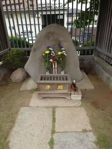 浦和競馬場馬頭観音(埼玉県)